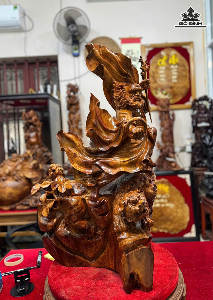 tuong-dat-ma-mua-vo-thuan-nghe-go-huong-cao-86-ngang-50-sau-42-cm-476471