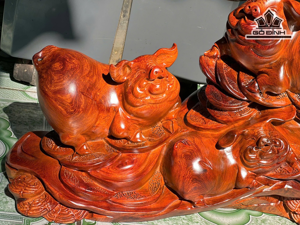 tuong-gia-dinh-heo-go-huong-cao-37-ngang-70-sau-18-cm-14kg-476525