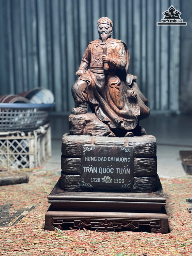 tuong-tran-quoc-tuan-go-trac-cao-39-ngang-22-sau-13-cm-ky-25x25x7-476599