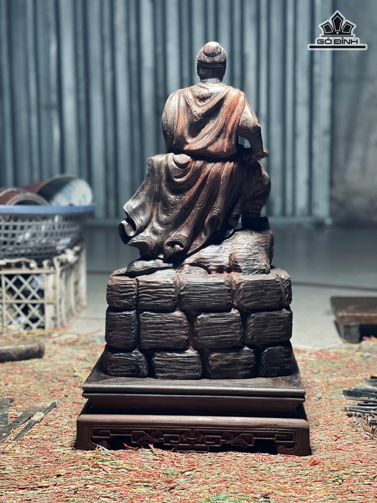 tuong-tran-quoc-tuan-go-trac-cao-39-ngang-22-sau-13-cm-ky-25x25x7-476602