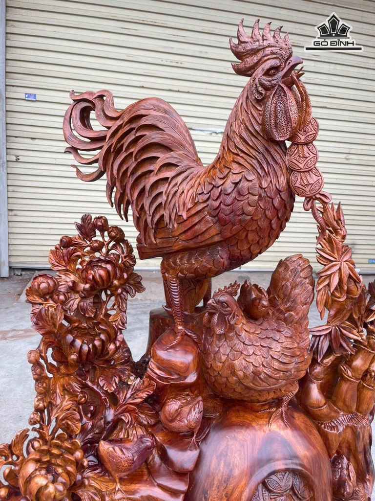 tuong-gia-dinh-ga-go-huong-cao-116-ngang-100-sau-45-cm-476637