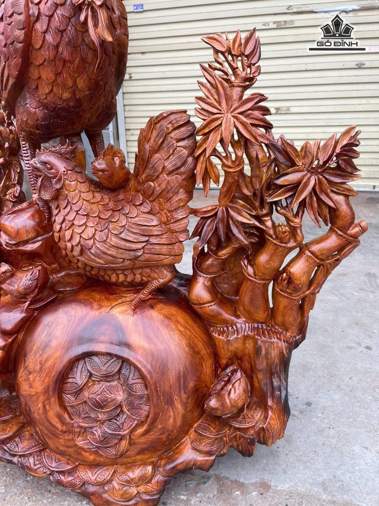 tuong-gia-dinh-ga-go-huong-cao-116-ngang-100-sau-45-cm-476639