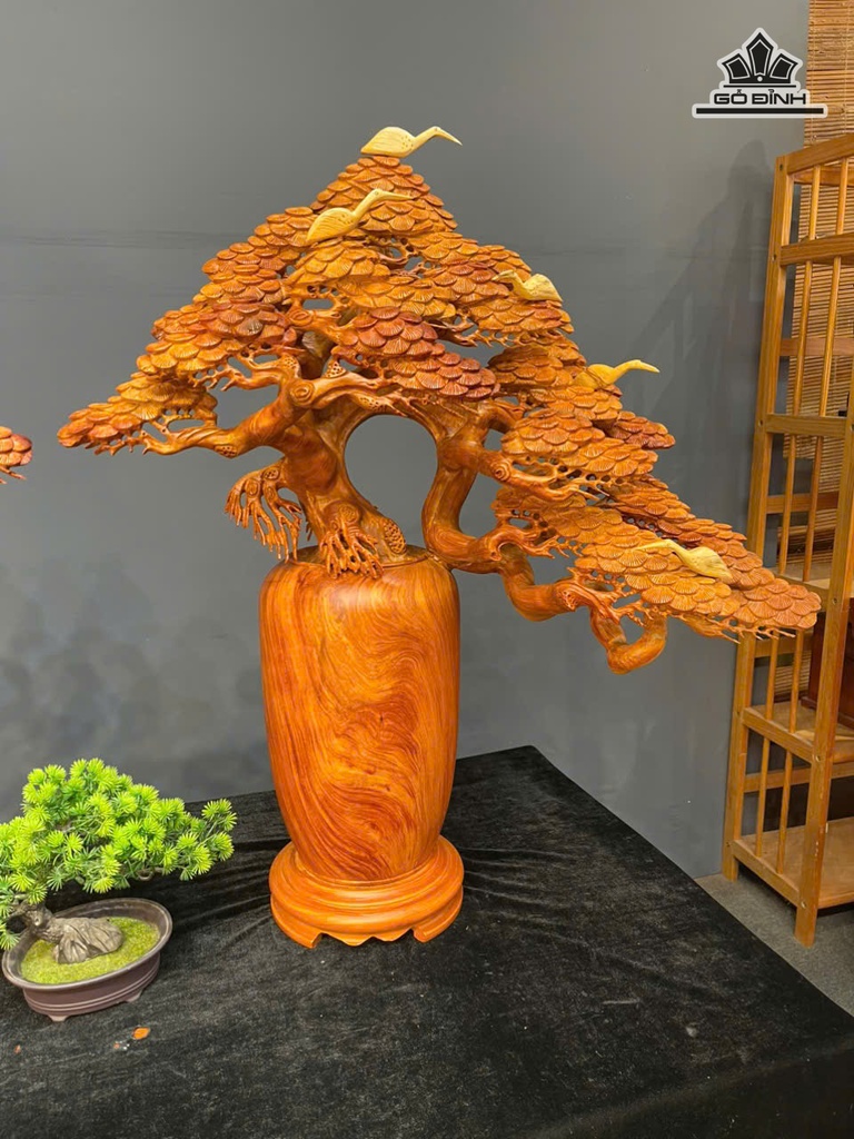 cap-tung-hac-dien-nien-go-huong-cao-83-ngang-79-sau-29-cm-duong-kinh-21-cm-476902