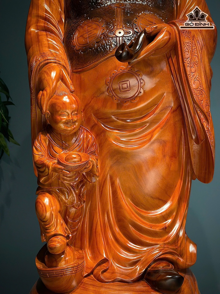 tac-pham-thuong-gia-go-huong-do-cao-170-ngang-52-sau-50-cm-477038