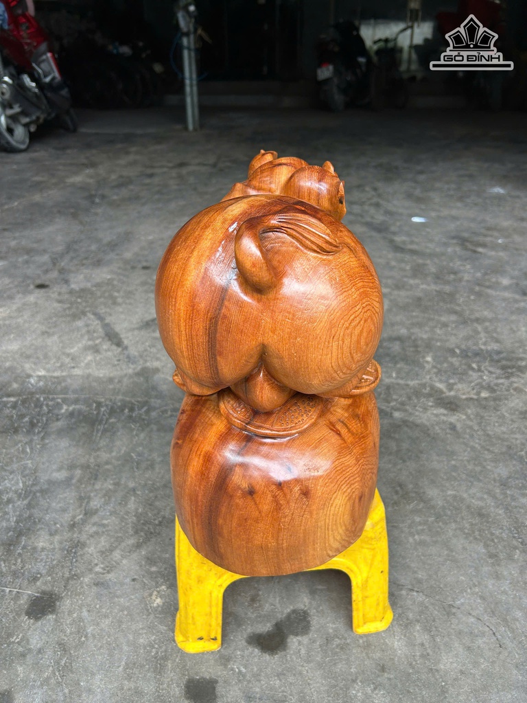 tuong-heo-go-ngoc-am-cao-31-ngang-38-sau-20-cm-75kg-477137