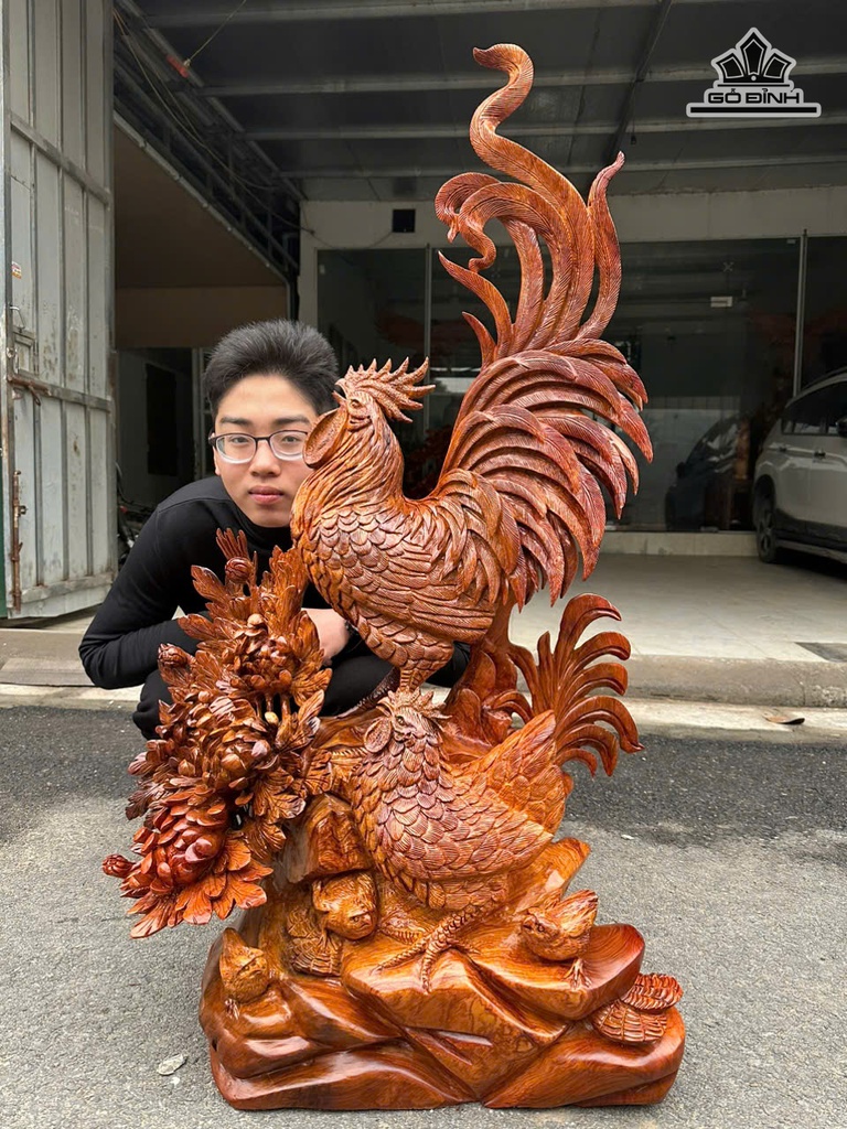 tuong-gia-dinh-ga-go-huong-cao-108-ngang-65-sau-40-cm-477168