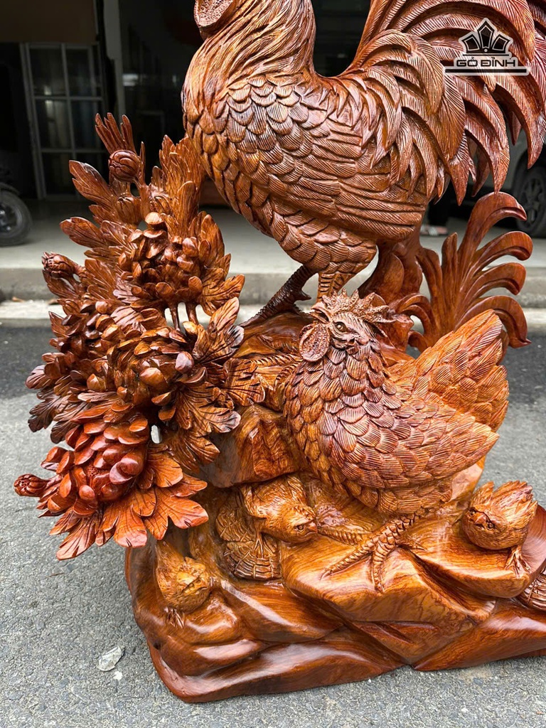 tuong-gia-dinh-ga-go-huong-cao-108-ngang-65-sau-40-cm-477170