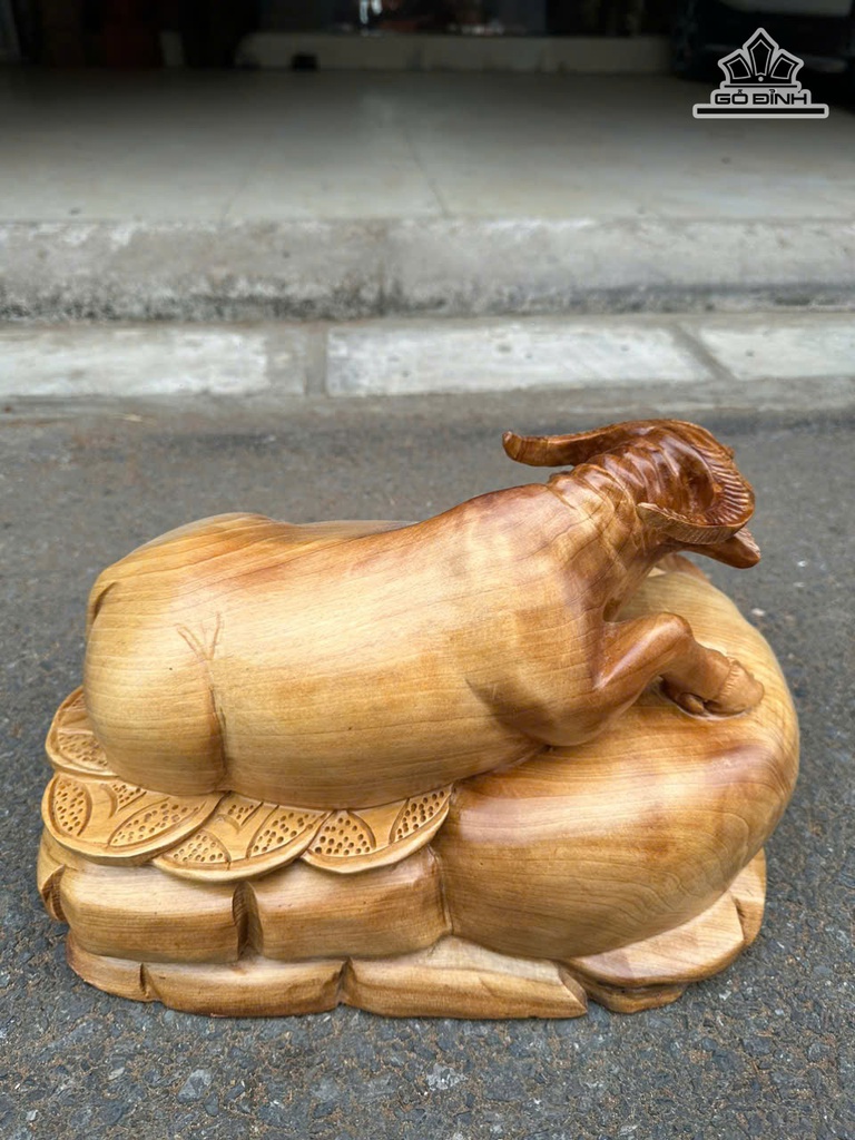 tuong-trau-go-ngoc-am-cao-22-ngang-37-sau-25-cm-477242