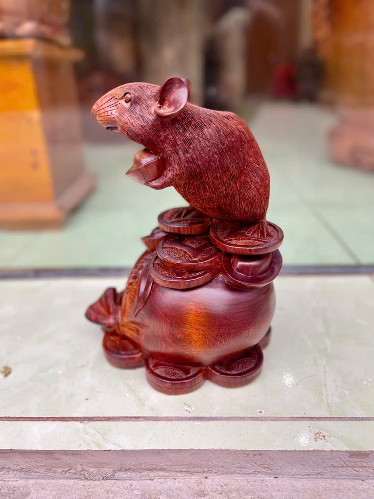 tuong-chuot-phong-thuy-go-cam-cao-25-ngang-18-sau-16-cm-477313