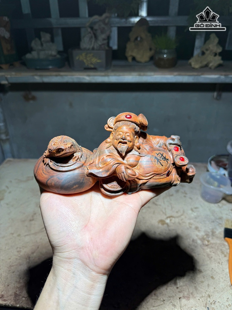 tuong-than-tai-go-trac-cao-85-ngang-215-sau-9-cm-477764