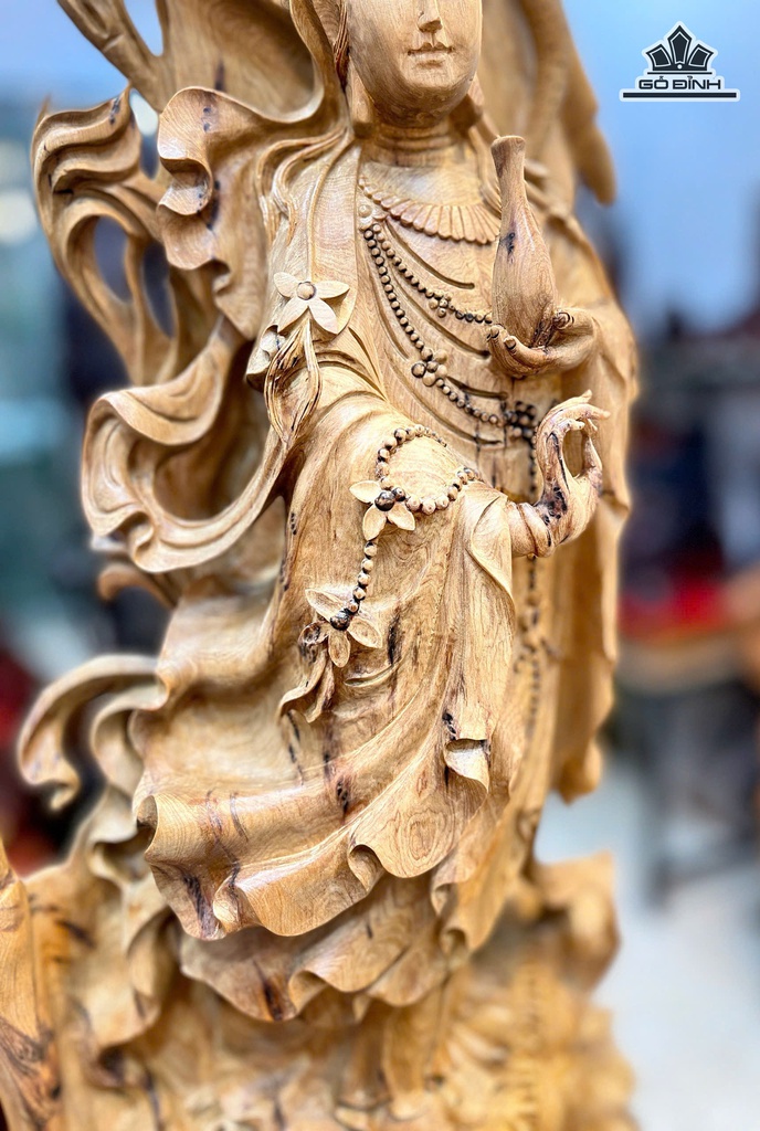 tuong-phat-ba-quan-am-go-bach-xanh-cao-79-ngang-28-sau-26-cm-477799