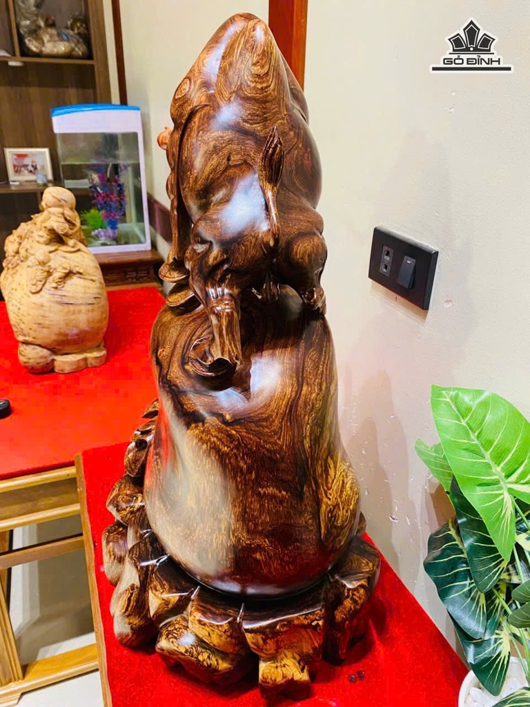 tuong-bo-tot-go-cam-cao-63-ngang-37-sau-31-cm-477968