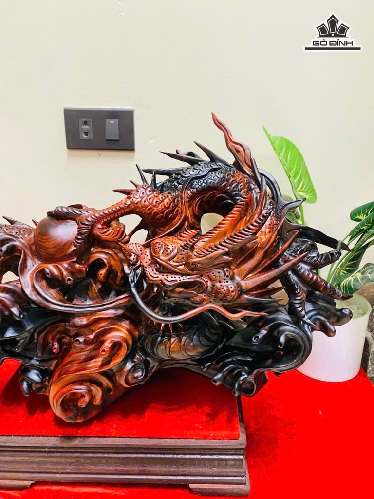 tuong-nhat-long-go-trac-cao-43-ngang-66-sau-26-cm-477987