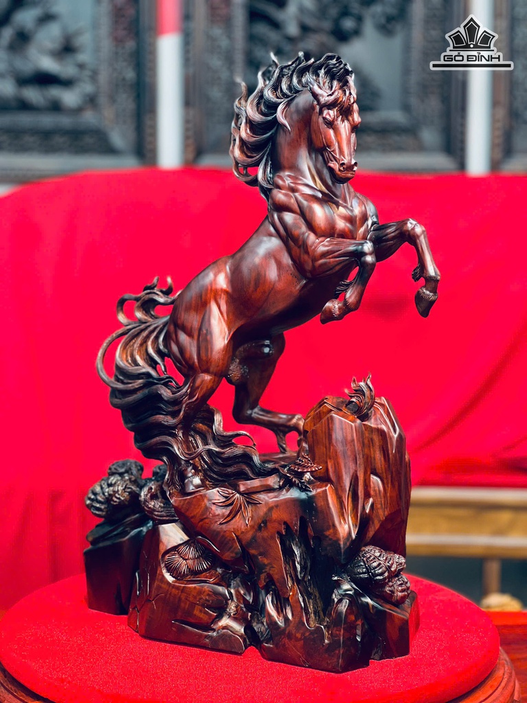 tuong-ngua-phong-thuy-nhat-ma-phi-thien-go-trac-cao-52-ngang-31-sau-18-cm-478034