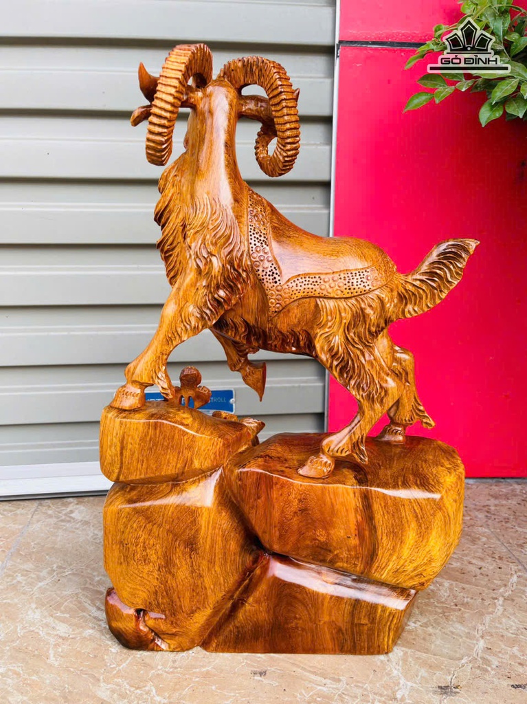 tuong-nhat-duong-go-huong-cao-52-ngang-33-sau-12-cm-478428