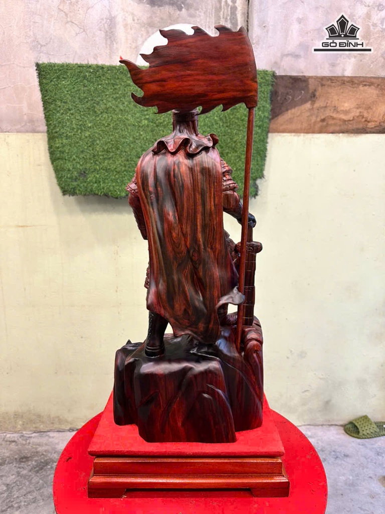 tuong-tran-quoc-tuan-go-trac-cao-58-ngang-28-sau-17-cm-ca-co-cao-63-ca-ky-cao-71-cm-478690