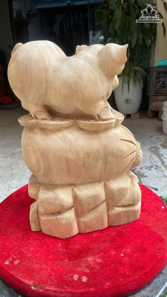 tuong-heo-go-ngoc-am-cao-44-ngang-33-sau-21-cm-478773