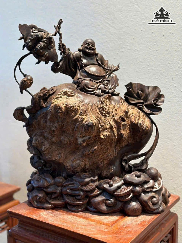 tuong-phat-di-lac-go-trac-cao-45-ngang-40-sau-15-cm-479012