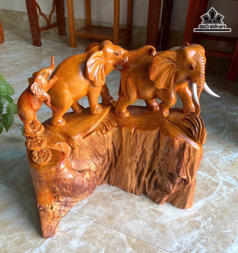 tuong-gia-dinh-voi-go-huong-cao-46-ngang-43-sau-18-cm-17kg-479086