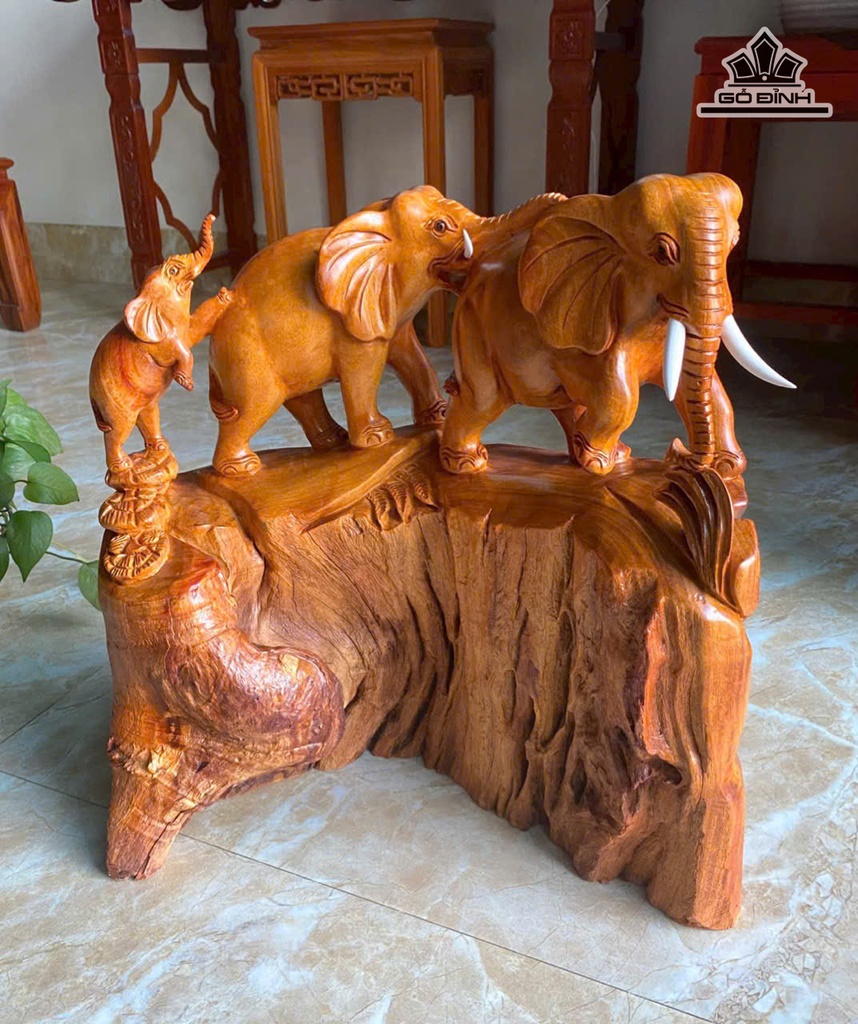 tuong-gia-dinh-voi-go-huong-cao-46-ngang-43-sau-18-cm-17kg-479087