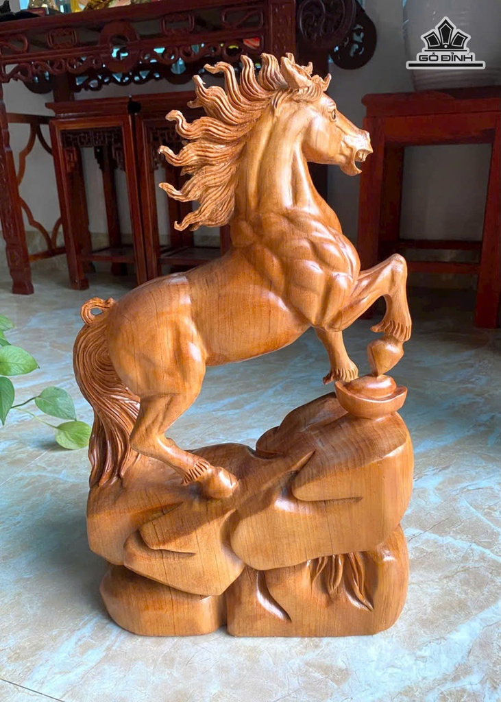 tuong-ngua-phong-thuy-nhat-ma-thong-dong-go-ngoc-am-cao-51-ngang-32-sau-18-cm-65kg-479111