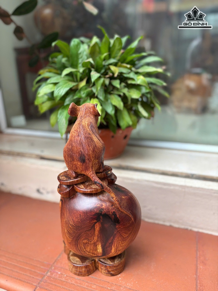 tuong-chuot-phong-thuy-go-cam-cao-36-ngang-24-sau-14-cm-479234