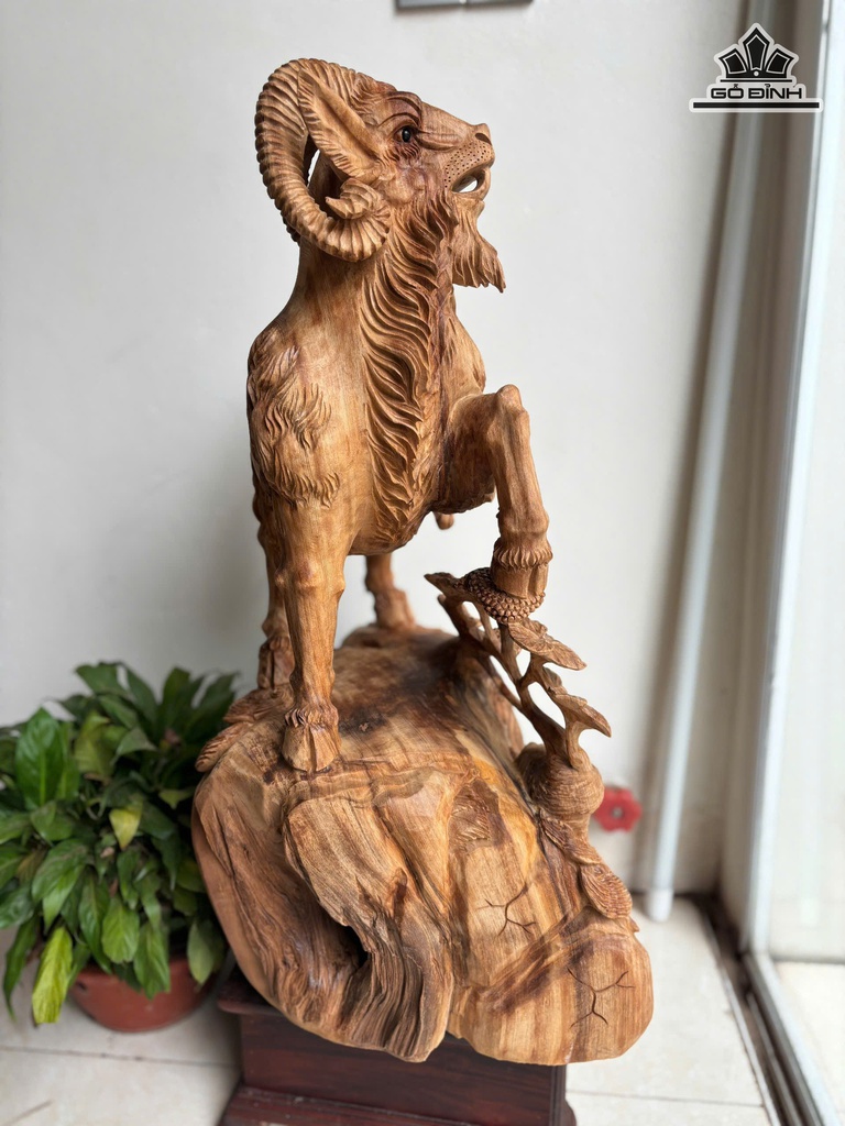 tuong-nhat-duong-go-ngoc-am-cao-72-ngang-43-sau-35-cm-479245