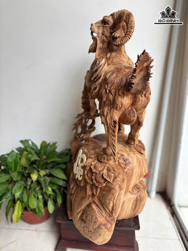 tuong-nhat-duong-go-ngoc-am-cao-72-ngang-43-sau-35-cm-479247