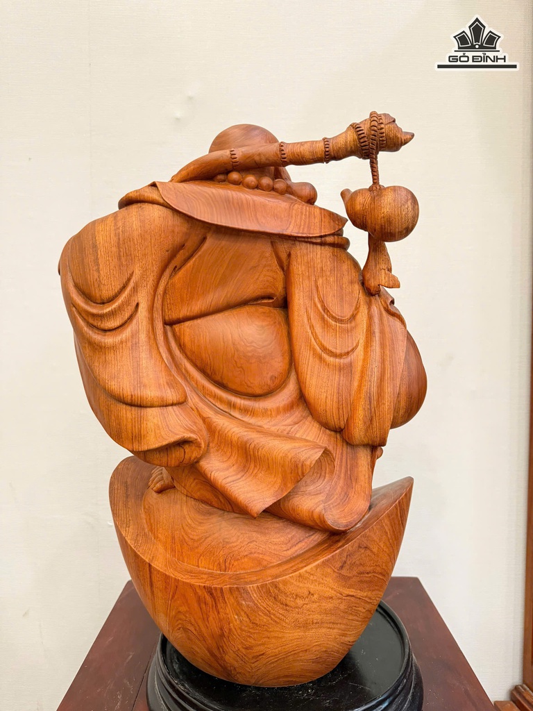 tuong-phat-di-lac-dung-tren-bat-vang-go-huong-cao-48-ngang-30-sau-22-cm-479422