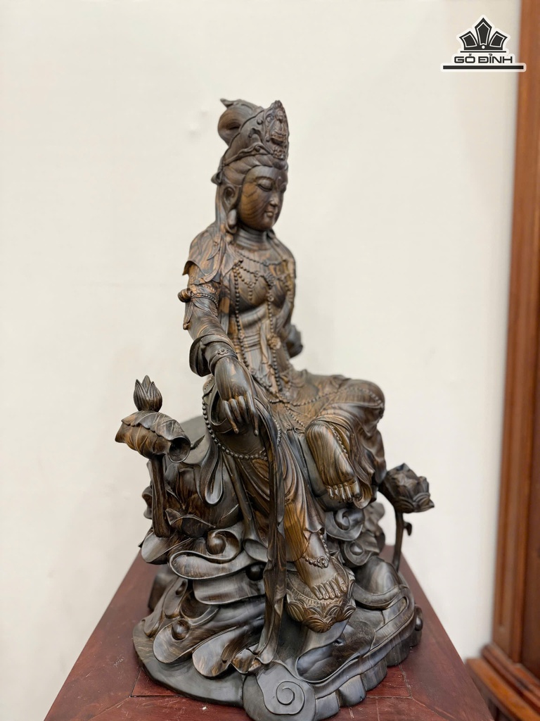 tuong-quan-am-ngoi-tu-tai-go-mun-hoa-cao-62-ngang-38-sau-35-cm-479430
