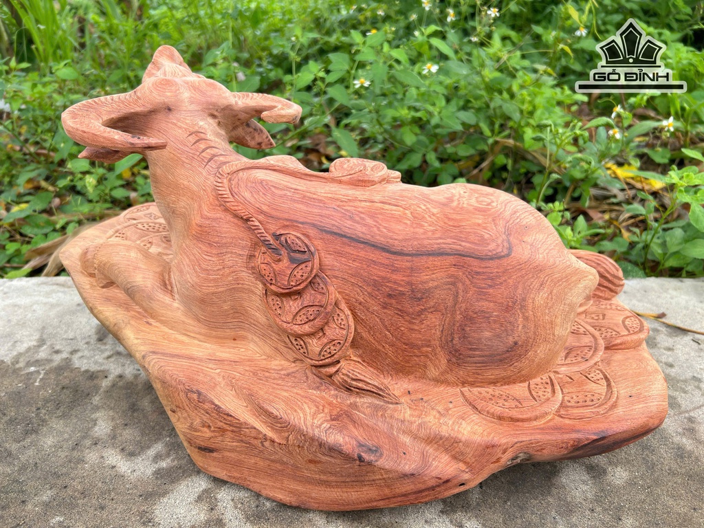 tuong-trau-go-huong-cao-29-ngang-53-sau-27-cm-13kg-479476