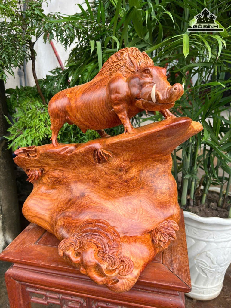 tuong-heo-rung-go-nu-huong-cao-42-ngang-42-sau-21-cm-479493