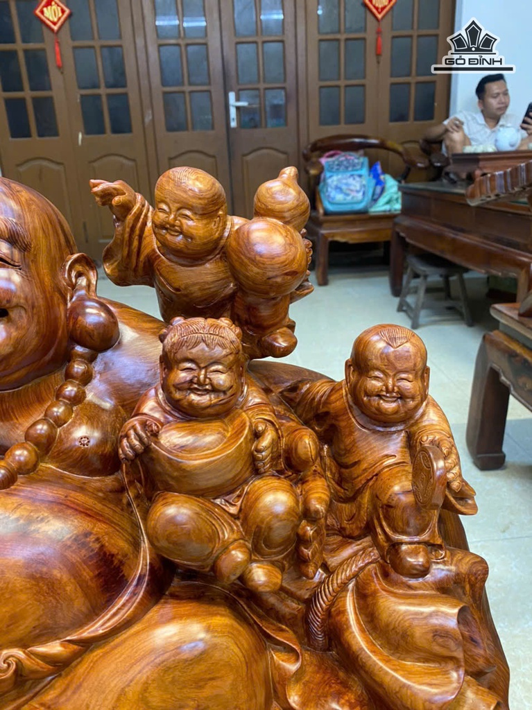 tuong-phat-di-lac-ngu-phuc-go-huong-cao-43-ngang-63-sau-33-cm-479720