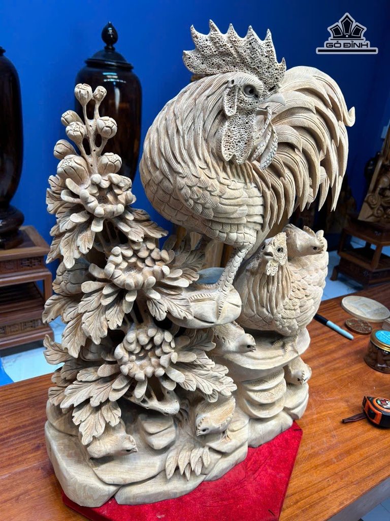 tuong-gia-dinh-ga-go-ngoc-am-cao-68-ngang-52-sau-22-cm-479874