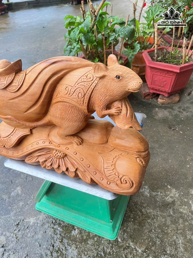 tuong-chuot-phong-thuy-go-ngoc-am-cao-25-ngang-41-sau-15-cm-479899