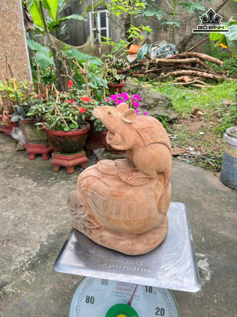 tuong-chuot-phong-thuy-go-ngoc-am-cao-35-ngang-27-sau-15-cm-479906