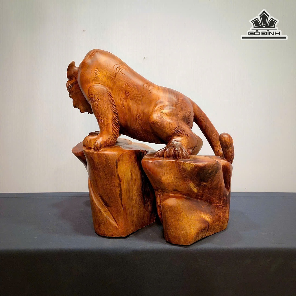 tuong-ho-phong-thuy-go-huong-cao-43-ngang-40-sau-35-cm-480204