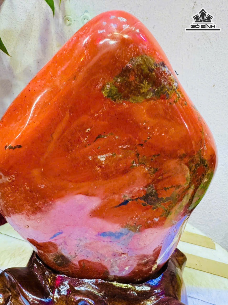 tac-pham-da-ngoc-bich-nephrite-jade-cao-29-ngang-19-cm-55kg-480260