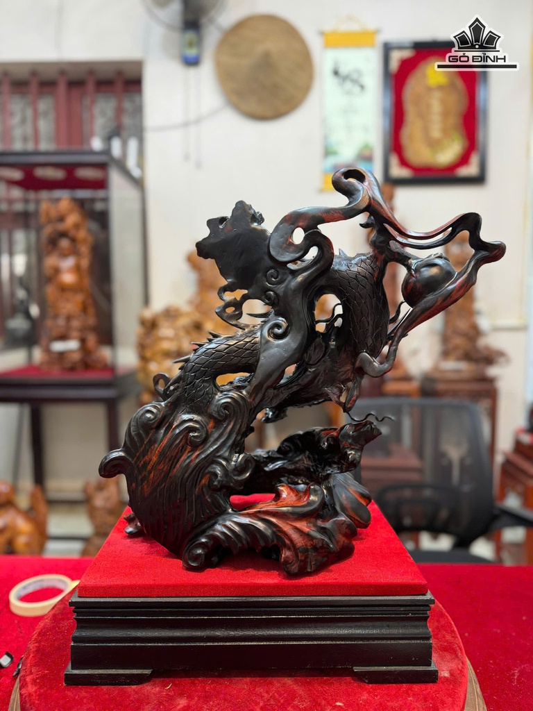 tuong-rong-nhat-long-go-trac-cao-54-ngang-37-sau-25-cm-480743