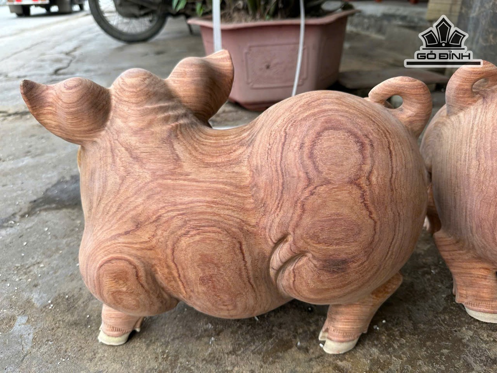 tuong-heo-go-huong-cao-28-ngang-39-sau-22-cm-480998