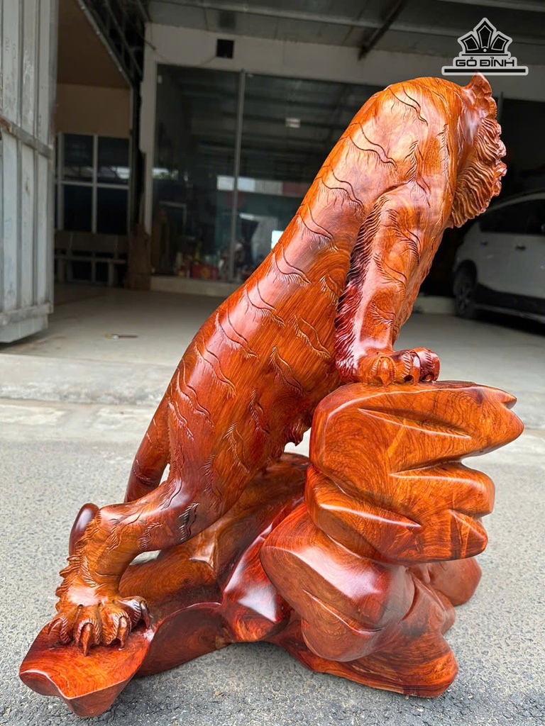 tuong-ho-phong-thuy-go-huong-cao-72-ngang-70-sau-48-cm-481043