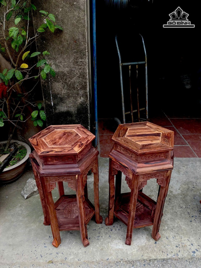 don-luc-giac-go-cam-lai-mat-rong-37-cao-70-cm-481218