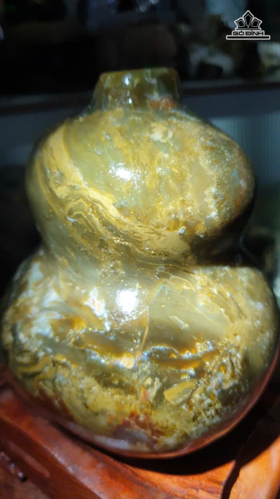 tac-pham-ho-lo-hut-tai-loc-go-hoa-ngoc-cao-19-ngang-135-cm-24kg-481572