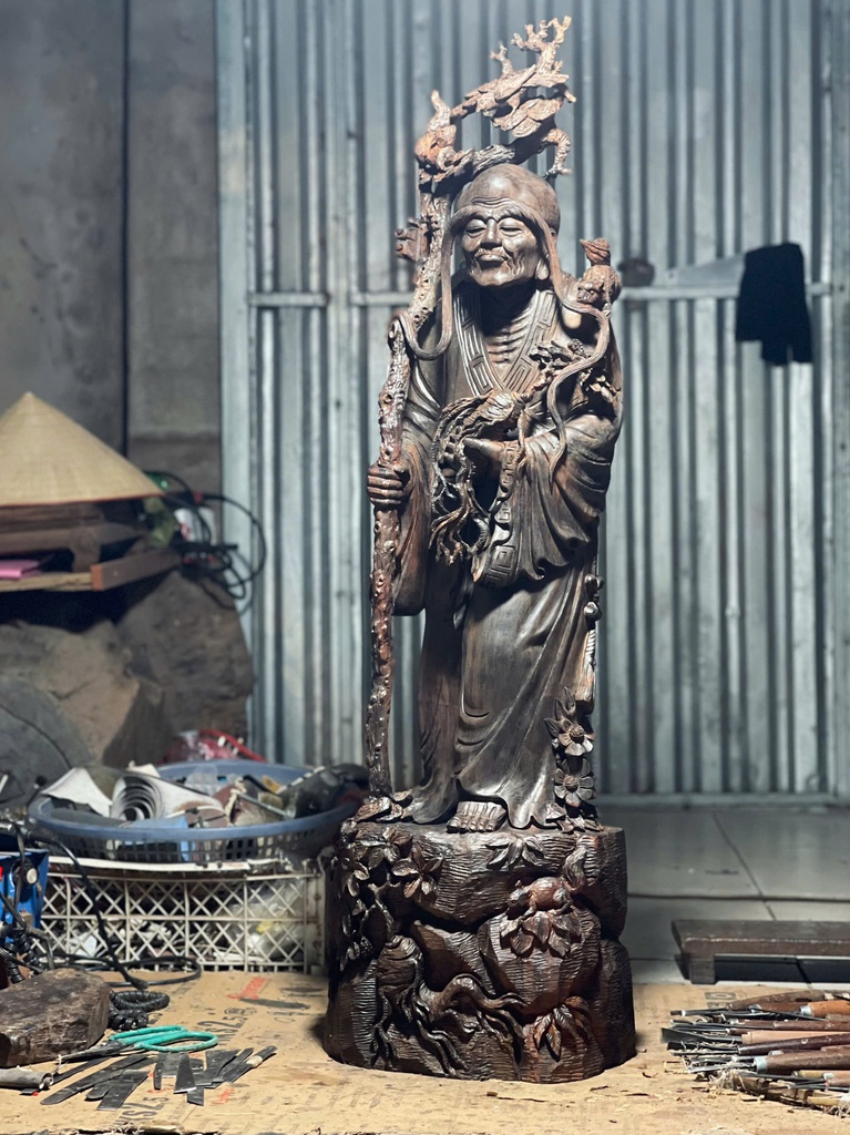 cu-truong-mi-la-han-go-trac-cao-104-ngang-31-sau-26-cm-482219