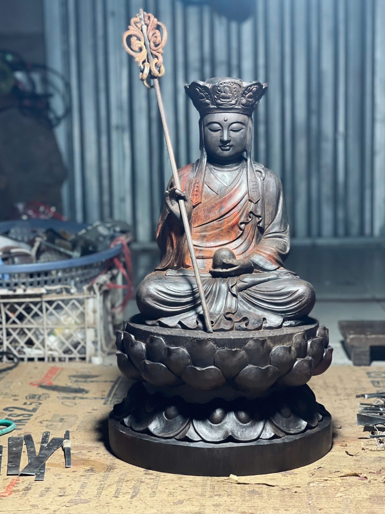 tuong-dia-tang-vuong-bo-tat-go-trac-cao-47-ngang-27-sau-27-cm-482237