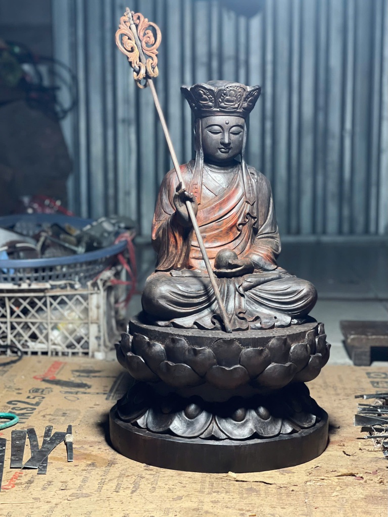 tuong-dia-tang-vuong-bo-tat-go-trac-cao-47-ngang-27-sau-27-cm-482238