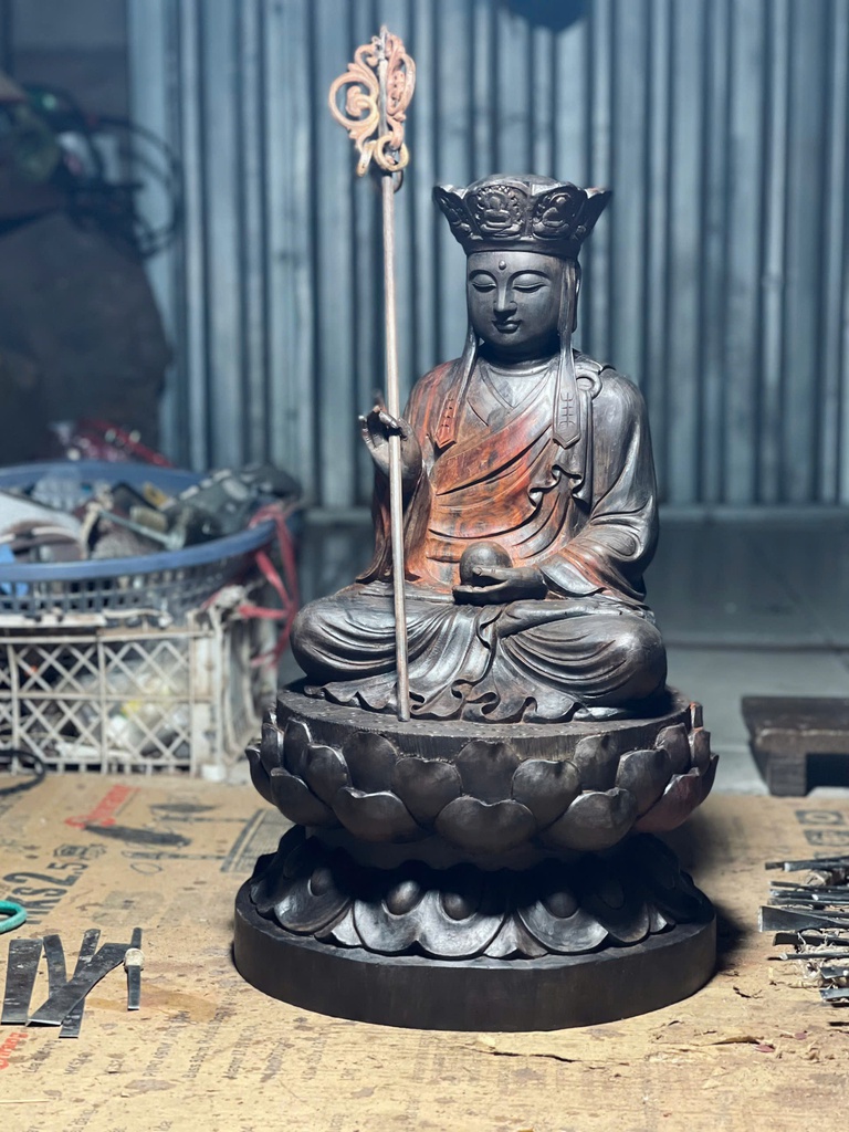 tuong-dia-tang-vuong-bo-tat-go-trac-cao-47-ngang-27-sau-27-cm-482239
