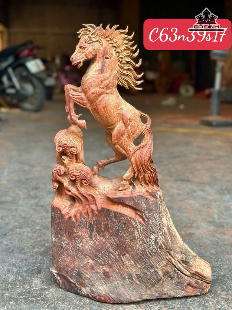 tuong-ngua-phong-thuy-nhat-ma-phi-thien-go-huong-cao-63-ngang-39-sau-17-cm-482283