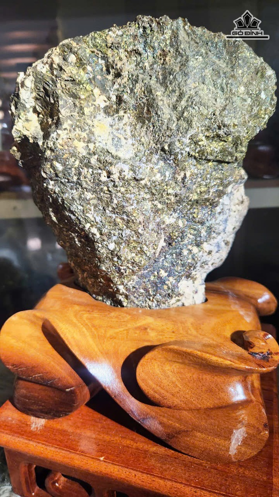 tac-pham-da-pyrite-cao-27-ngang-20-cm-48kg-483039