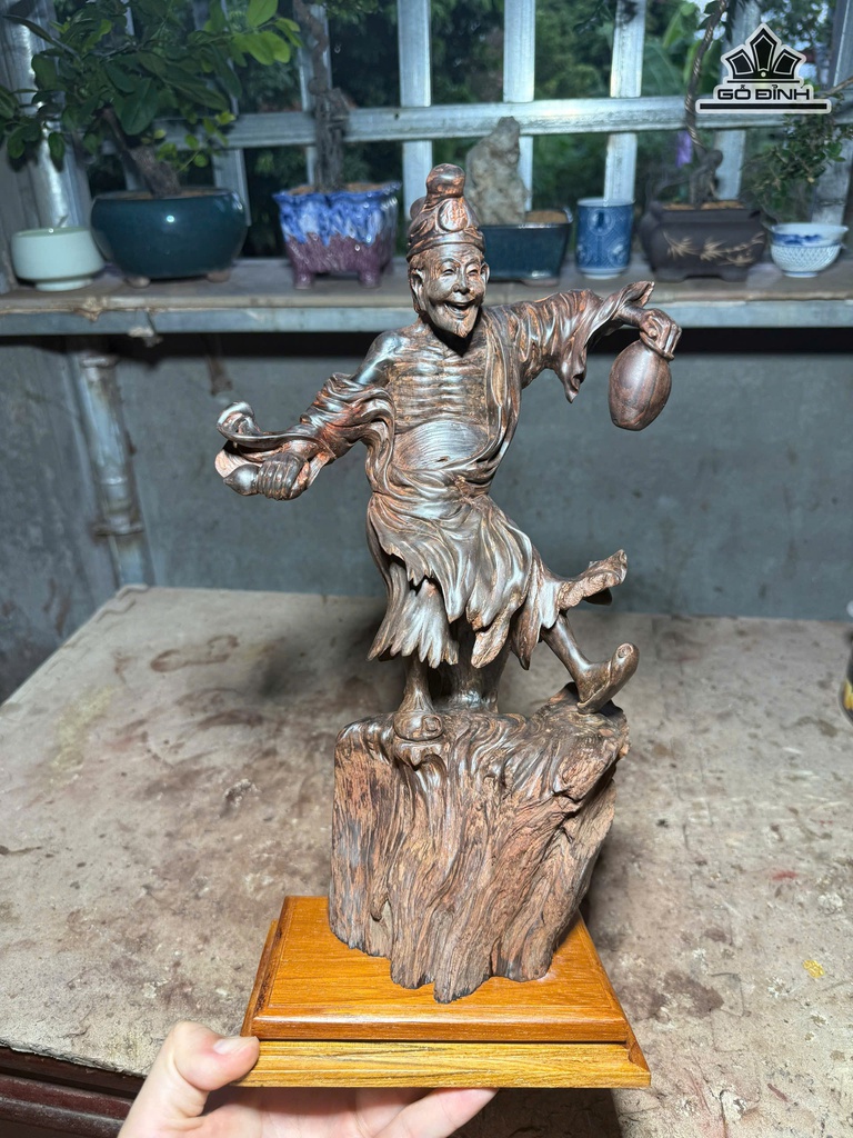 tuong-te-cong-go-trac-cao-37-ngang-21-sau-115-cm-483526